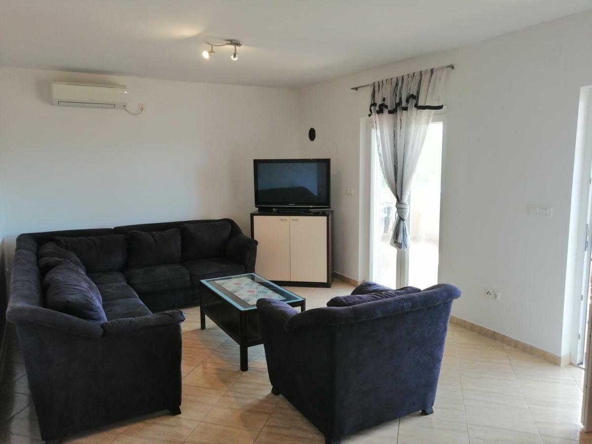 Apartman Rosanda Posedarje Buitenkant foto